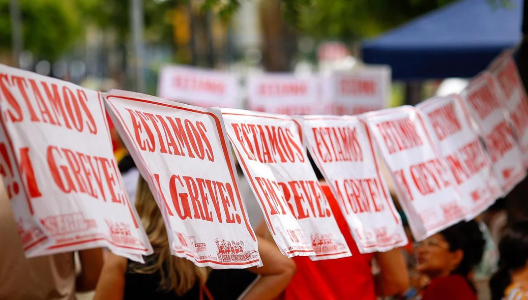 Greve dos professores na CMT