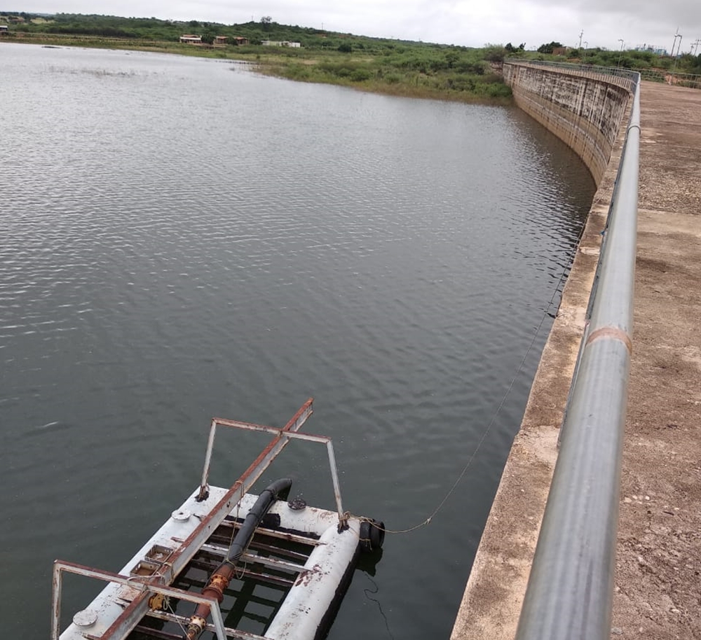 Local onde o idoso pulou na Barragem de Patos
