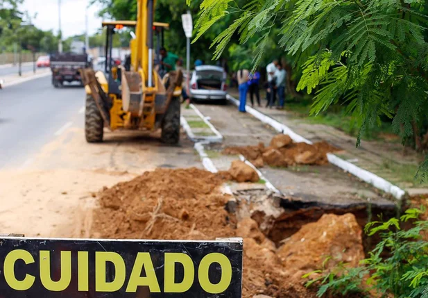Obras na Avenida Maranhão em Teresina