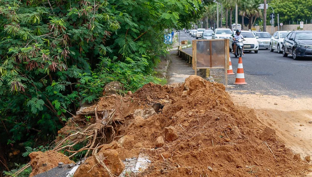 Obras na Avenida Maranhão em Teresina