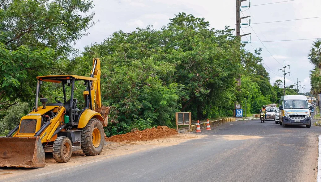 Obras na Avenida Maranhão