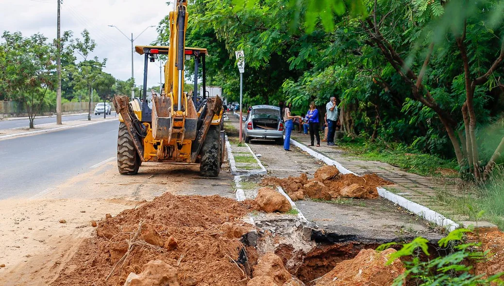 Problemas em trecho da Avenida Maranhão