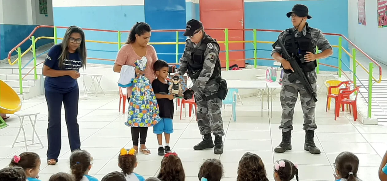 Marcos Paulo recebeu surpresa do capitão Luz
