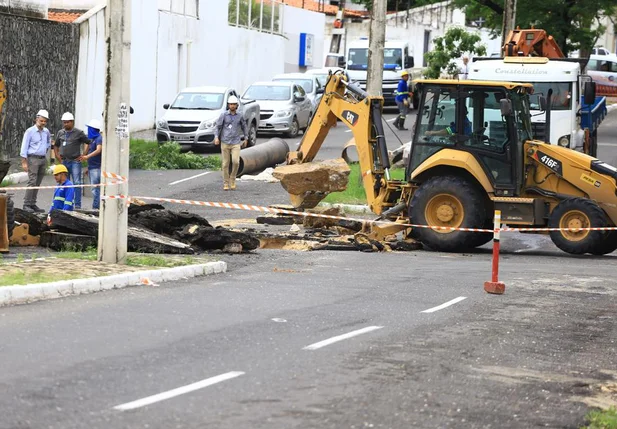 Avenida Ininga interditada pala solucionar o problema