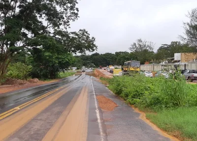 Parte interdtada na BR 343