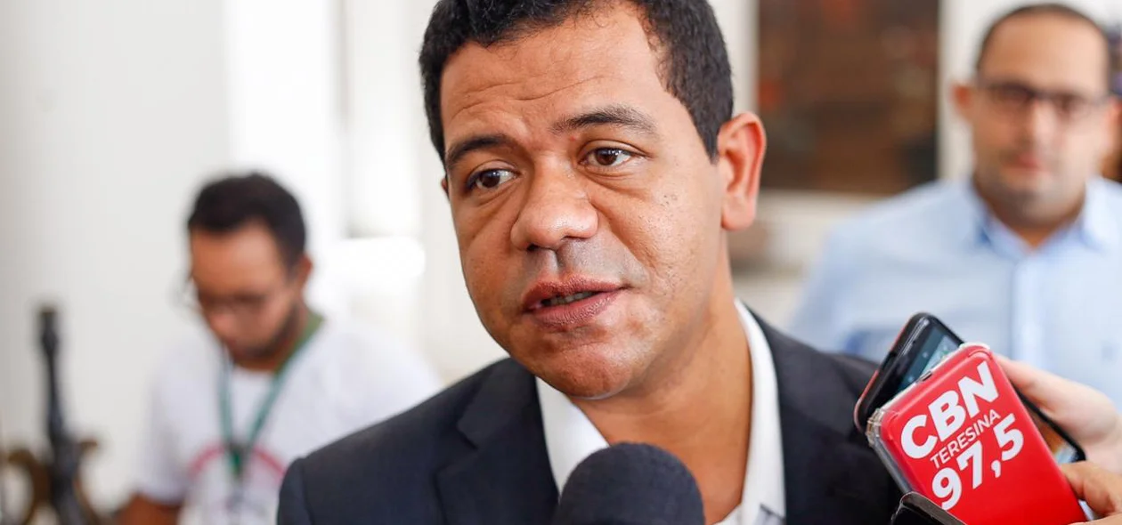 Prefeito Luciano Leitoa