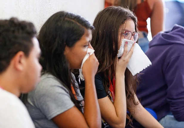 Funcionárias se protegem como pode na Almaviva
