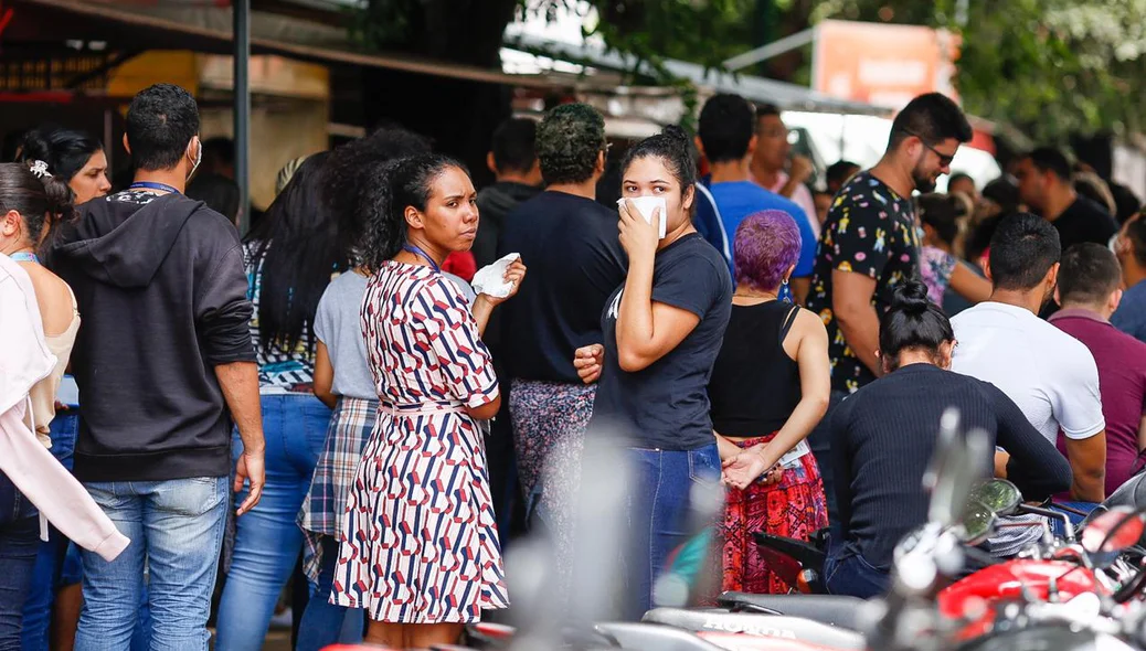 Funcionários se protegem como pode