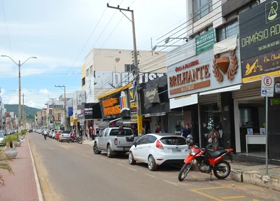 Decreto atinge em cheio as lojas do centro comercial de Picos