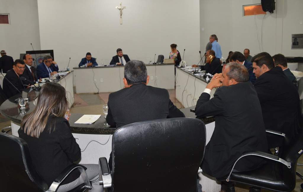 Última sessão da Câmara de Picos foi realizada dia 12 de março