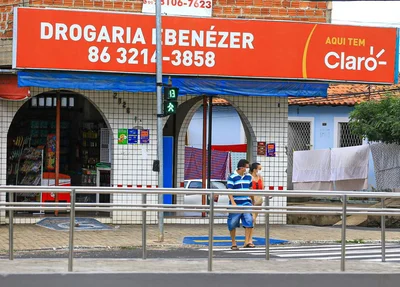 Farmácias poderão funcionar normalmente