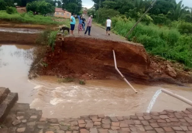 Barragem que rompeu em Pedro II atingiu diversas casas