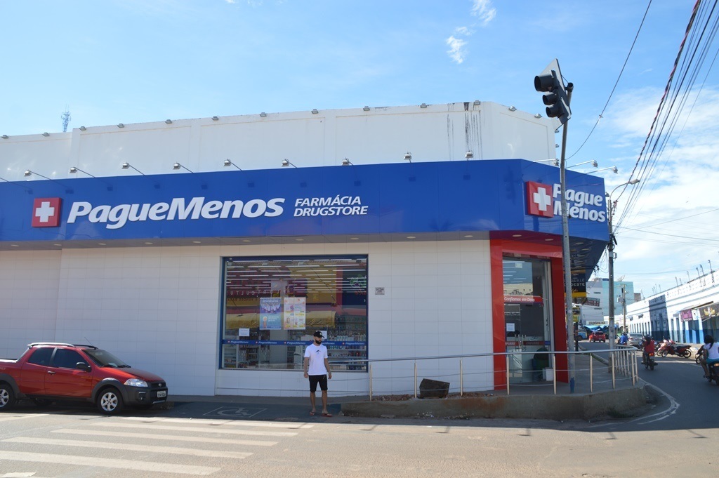Farmácia continua funcionando