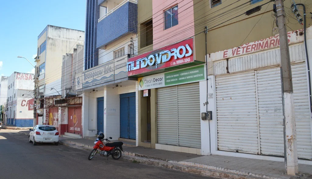 Lojas do centro estão fechadas