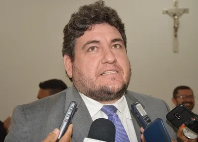 Presidente da Câmara prorroga suspensão de sessões