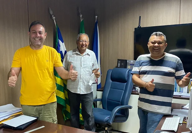 Jeová Alencar e Dr. Pessoa filiam Marquinhos Monteiro ao MDB