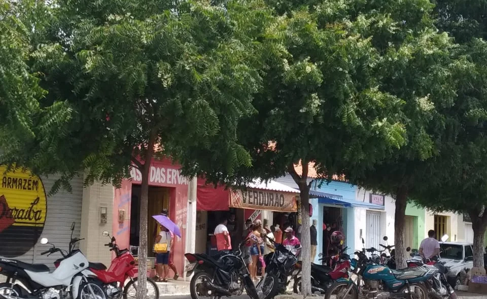 Movimentação de pessoas em Santa Cruz do Piauí