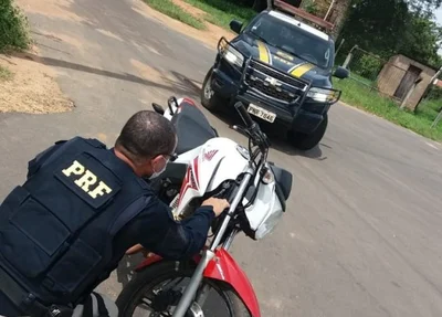 PRF recupera moto roubada