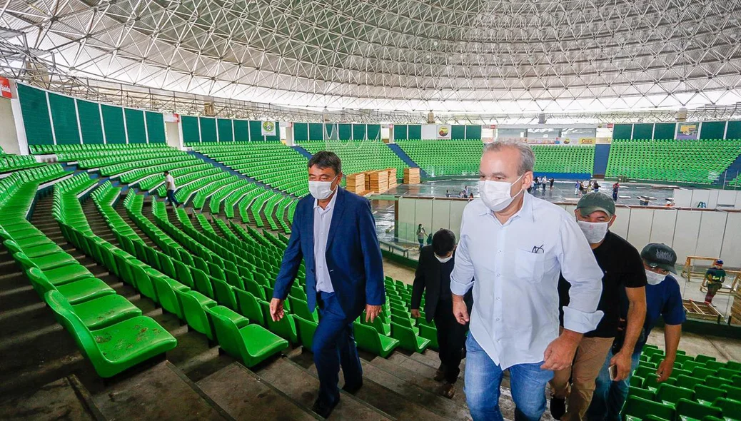 Wellington Dias e Firmino Filho visitam ginásio Verdão