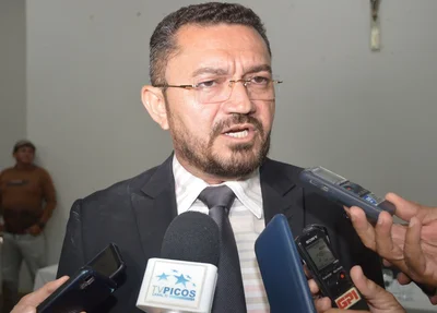 Padre Walmir prorroga fechamento do comércio até 30 de abril