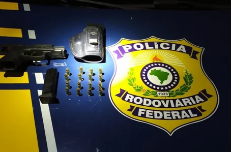 Arma de fogo apreendida pela PRF