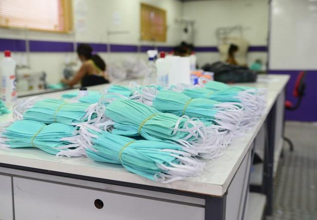 SENAI-PI confecciona 10 mil máscaras para profissionais da saúde