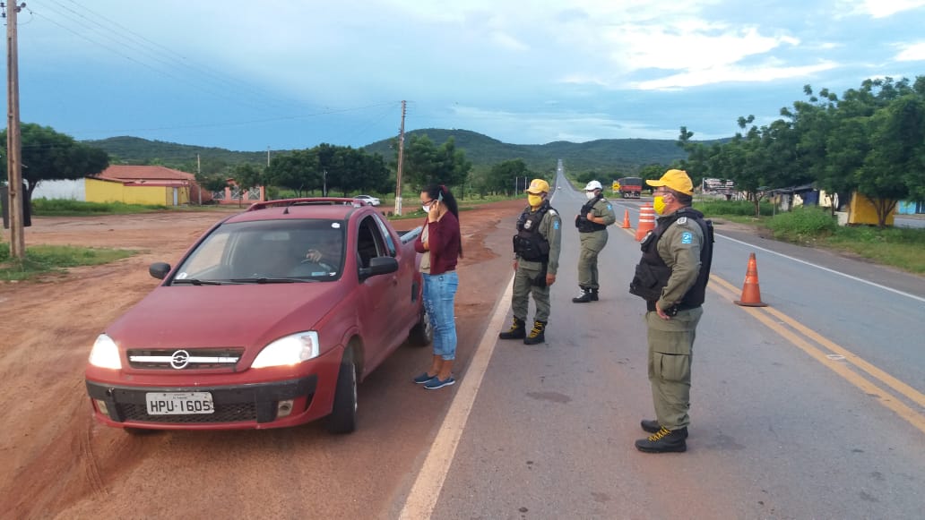 Policiais realizando operações no Piauí