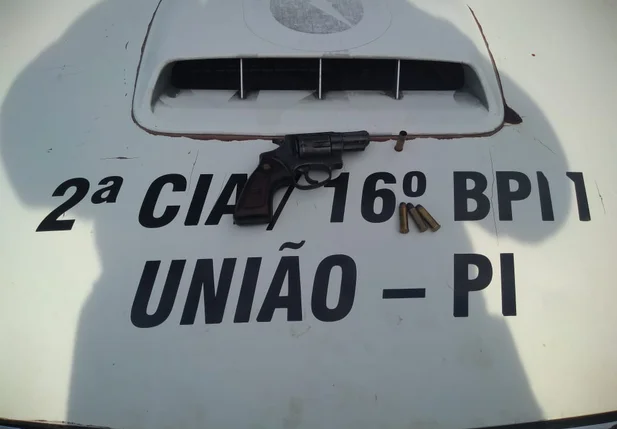 Arma apreendida pela Polícia Militar em Miguel Alves