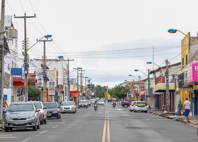 Avenida principal do bairro Parque Piauí, na zona sul de Teresina