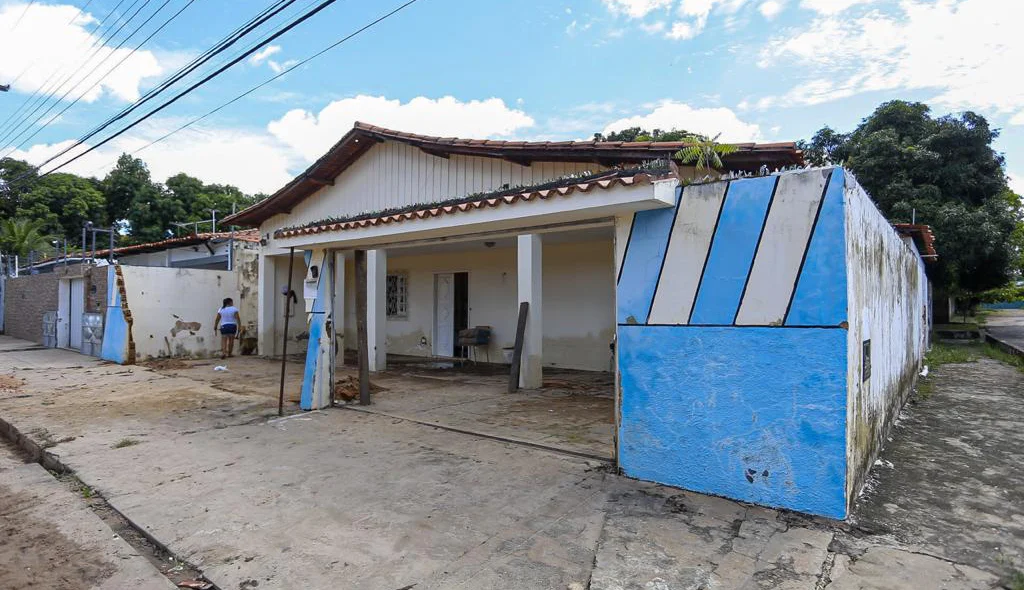 Forte chuva invade invade casa da zona Leste de Teresina 