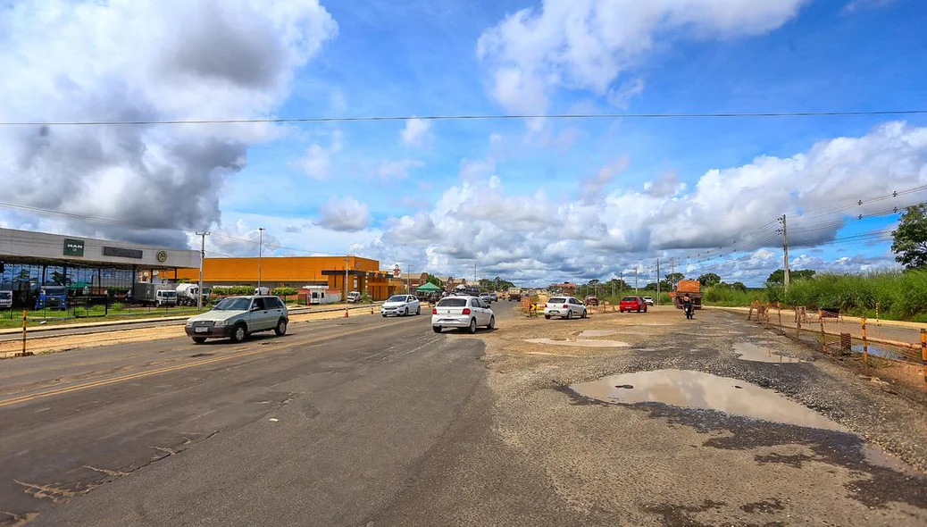 Motoristas reclamam de buracos na BR 316