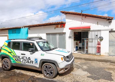 Viatura do 8º Batalhão da Polícia Militar