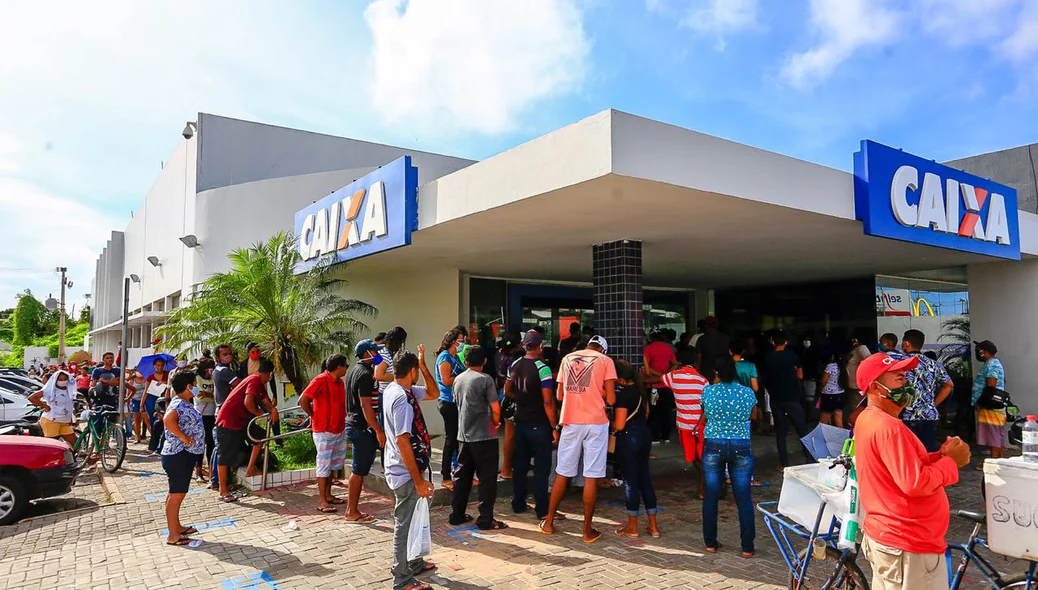 Fila na Caixa Econômica 