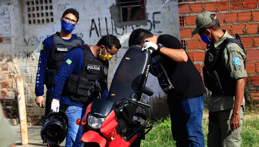 Moto que estava com a vítima 