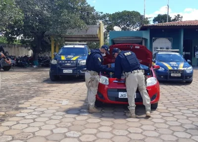 Veículo recuperado pela Polícia Rodoviária Federal