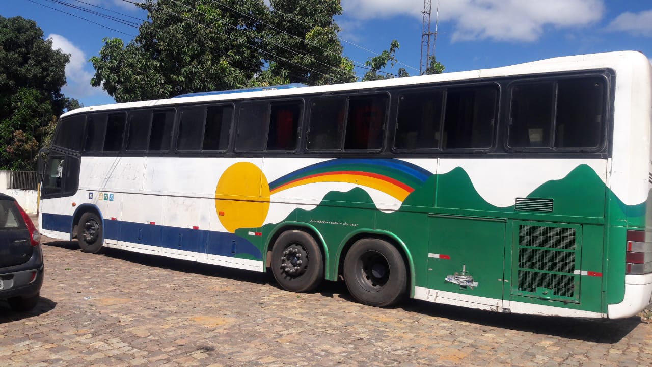 Ônibus clandestino