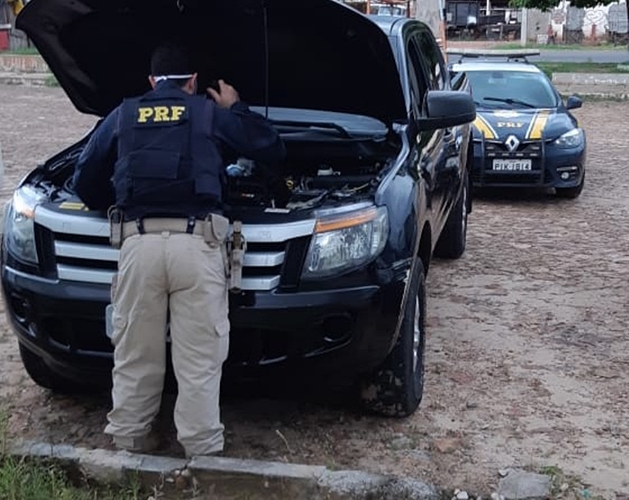 Polícia Rodoviária Federal apreende veículo
