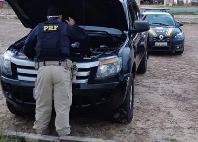 Polícia Rodoviária Federal apreende veículo