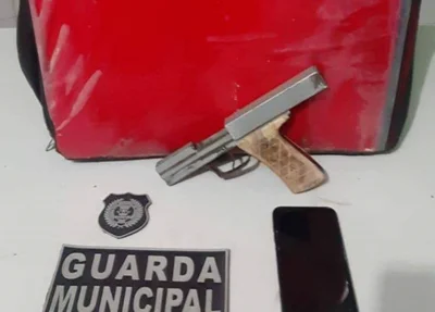 Material apreendido com dois menores no Centro de Teresina 