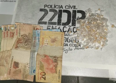 Materiais apreendidos com o suspeito