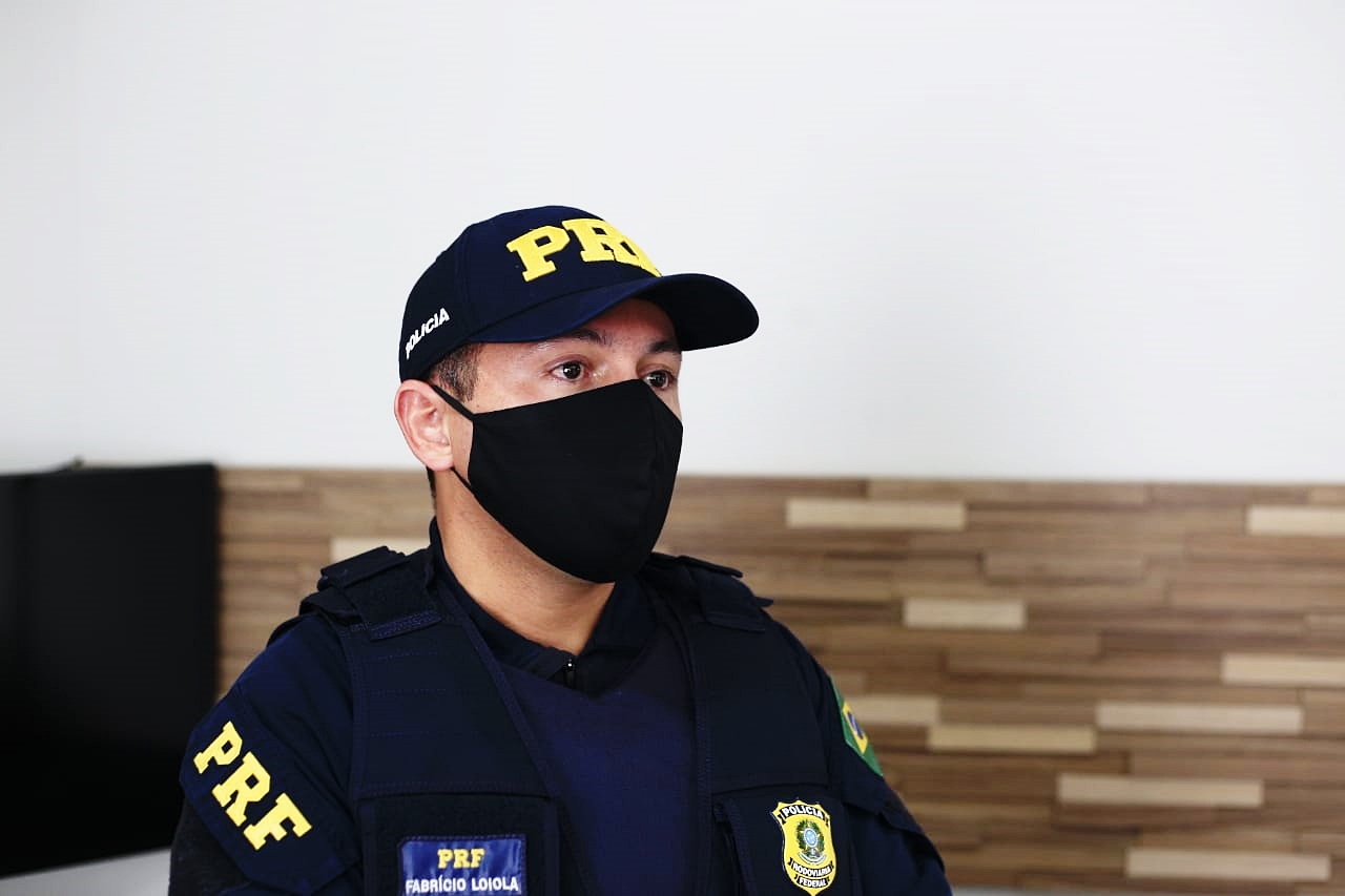 A PRF em Teresina realizou ação para averiguar estacionamento irregulares na cidade