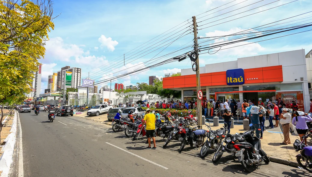 Banco Itaú da avenida João XXIII
