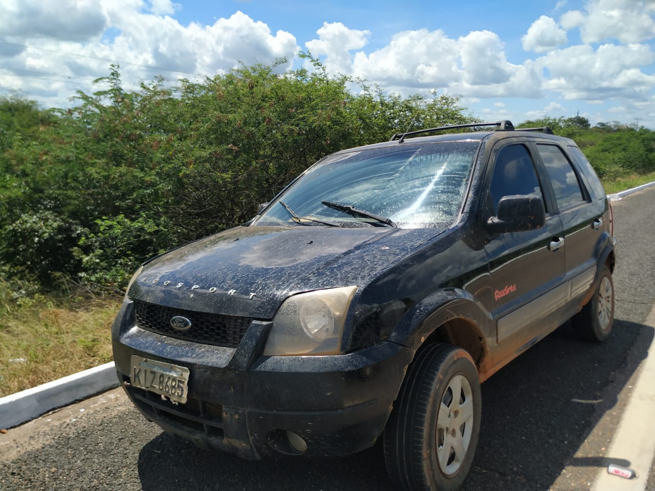 Carro utilizado no homicídio em Padre Marcos