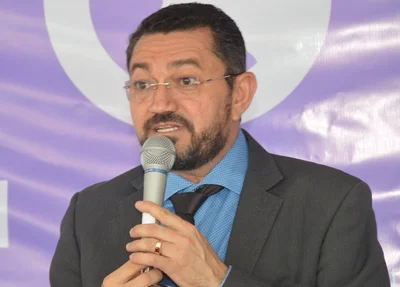 Padre Walmir prorroga fechamento do comércio de Picos