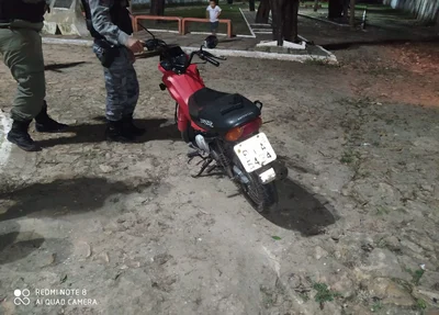 Motocicleta apreendida pela PM 