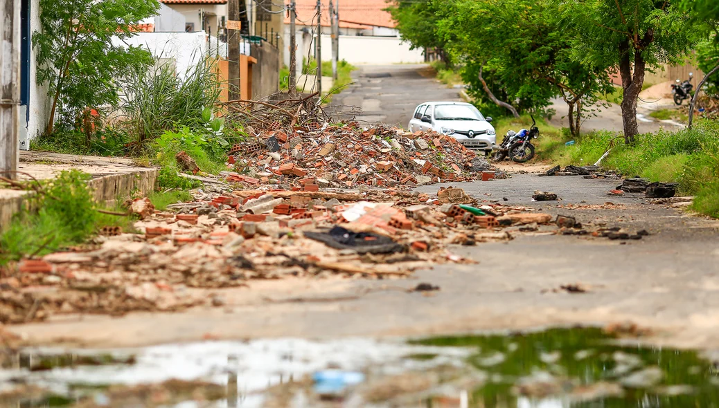 Difícil acesso na Avenida Miguel Sady
