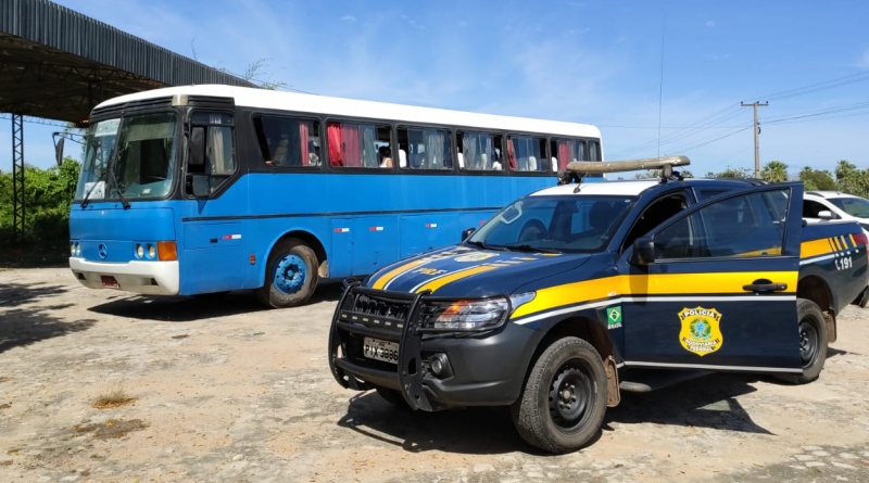 Ônibus apreendido em Campo Maior