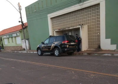 Polícia Federal na sede da Prefeitura de União