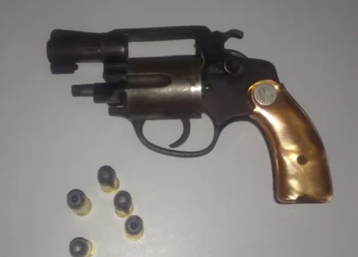 Adolescente é apreendido com arma de fogo na cidade de Floriano