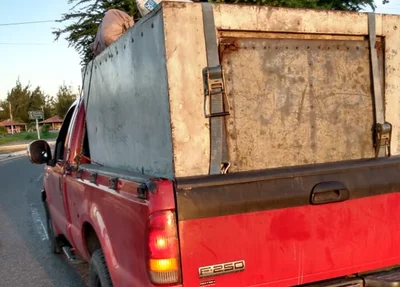 Veículo onde os trabalhadores foram flagrados dentro da câmara
